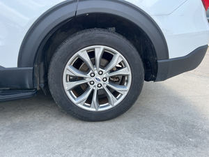 Explorer Limited 2023 con Tracción en las Cuatro Ruedas, Asientos de Cuero, Motor 2.3L I4, SUV Automático - Product Image 4