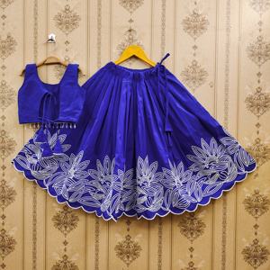 Shoryam Fashion Lehenga Choli pour enfants, longueur au sol, bleu royal, brodé de motifs floraux ethniques |   Vente en gros de robes de fête pour filles, mariage, Diwali - Product Image 2