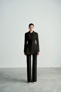 Traje de Blazer Elegante para Mujer, Etiqueta Personalizada, Chaqueta Camisa Amity, Tejido de Rayón y Elastano, Papel de Envolver, Whiteant Vietnam - Product Image 4