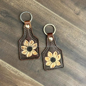 Porte-clés en cuir taillé sculpté à la main Porte-clés en cuir de forme exotique mignon Accessoires en cuir taillé Porte-clés mignons pour unisexe - Product Image 2