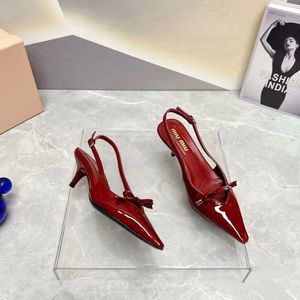 รองเท้าส้นสูงหัวแหลมแบบมีสายรัดด้านหลังของผู้หญิงรองเท้าส้นตึกหนังสิทธิบัตรมีพื้นรองเท้าใส่สบาย - Product Image 6