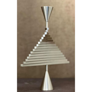 Ensemble de 2 bougeoirs en laiton doré, bougeoirs décoratifs vintage, bougeoirs coniques modernes en métal, centre de table pour la décoration de la maison - Product Image 5