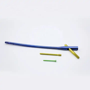 ตะปูเหล็กฝังในกระดูกแบบใช้แรงมือ คุณภาพสูง ตะปูตรึงกระดูกแบบ PFNA สำหรับกระดูกต้นขา ตะปูตรึงกระดูกแบบออร์โธปิดิกส์ - Product Image 3