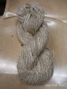 Madejas de hilo de lino de seda hechas de fibra de seda de morera y fibra de lino ideal para tejer tiendas de suministros artesanales para reventa - Product Image 3