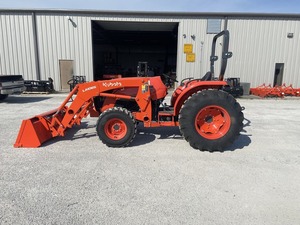 Tractor Kubota MX5400 Usado al por Mayor, Tractor de Ruedas 4x4, Ideal para Agricultura, Potencia Nominal de 40 HP, Transmisión por Engranajes, Garantía de 4 Años - Product Image 3