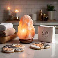 Lampe en sel de l'Himalaya naturel sculptée à la main, garantie HACCP, avec lettres religieuses, écologique, Feng Shui, croix et fleur, pour la maison