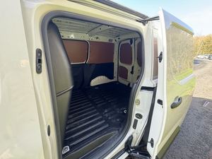 TOYOTA PROACE CITY 2022 USADO, Volante a la Izquierda/Derecha - Product Image 6