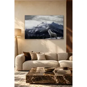 Impression sur toile de Fida Lone Wolf regardant les montagnes enneigées - Product Image 3