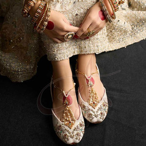 New Arrival Best Selling Women <b>Khussa</b> Velvet Anti-Slippery Handmade Genuine Leather Outsole Fashion Design All Seasons Use - Product Image 5