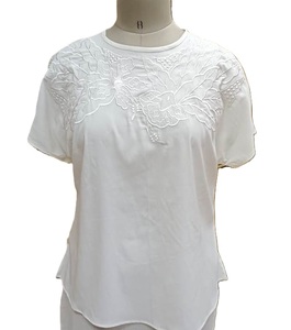 Haut brodé pour femme couleur verte col rond haut d'été léger chemisiers colorés pour dames dernier haut brodé - Product Image 6