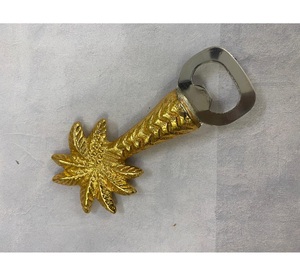 Abrebotellas de metal con forma de árbol de latón AK en oro y plata acabado a precio mayorista para vajilla/utensilios de cocina - Product Image 1