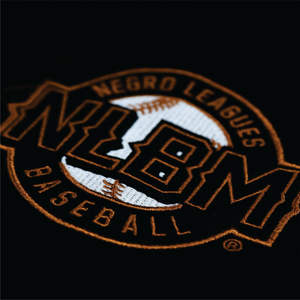 เสื้อฮู้ดแบบสวมหัวผ้ากำมะหยี่มี350ผ้าโพลีเอสเตอร์ระบบ GSM ผ้า40% ปักโลโก้ได้ตามต้องการ - Product Image 3