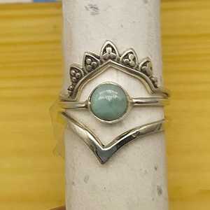 Larimar Bague empilable à deux bandes Léger Minimaliste Bohème Artisan Fabriqué en argent sterling 925 Lunette Setting Parties - Product Image 2