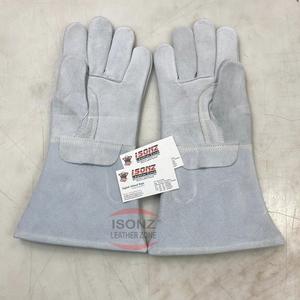 Guantes de Soldadura ISONZ de 14 Pulgadas, de Cuero Vacuno, Protección para Manos, Resistentes al Calor y a Impactos, Sin Silicona, Venta al Por Mayor - Product Image 4
