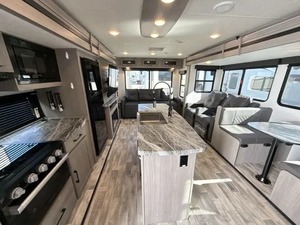 NOUVELLE CARAVANE D-U-T-C-H-M-E-N RV K-O-D-I-A-K ULTIMATE 3221RLSL 2024 prête à la vente - Product Image 5