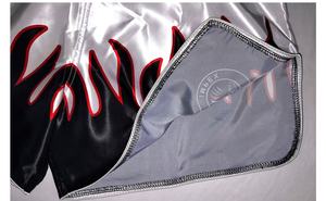 กางเกงขาสั้นผ้าไหมโพลีเอสเตอร์100% สำหรับมวยไทยกางเกงมวยสไตล์สตรีทพร้อมการตกแต่งแนววินเทจเข็มขัดกว้าง7.5ซม. ราคาตรงจากโรงงาน - Product Image 2