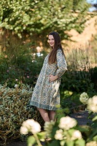 Vestido de Algodón Estampado a Mano Kamilla, Estilo Boho, Floral, Amarillo Verde, Moda Ética - Product Image 4