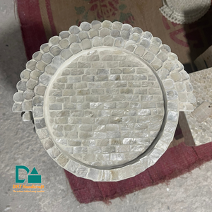 Plato Decorativo Clásico de Concha de Nácar Hecho a Mano de Primera Calidad - Product Image 5