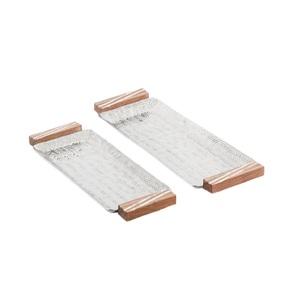 Plateau de service alimentaire en métal poli or martelé avec poignées de travail en bois et vadrouille Plateau de nourriture fait main en métal en acier inoxydable - Product Image 5