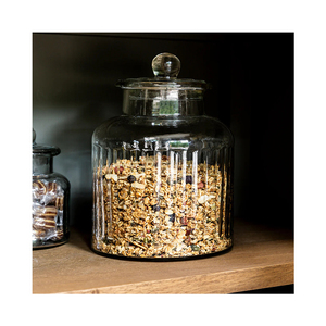 Bocal de stockage en verre nervuré indien exquis produit à la main disponible à prix réduit - Product Image 4
