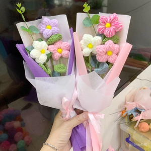 Mini Ramo de Flores Tejido a Mano con Patrón de Damasco de Lana - Regalo para el Día de San Valentín, Día de la Madre, Cumpleaños, Da Nang TUYET DUNG, Todas las Edades - Product Image 2