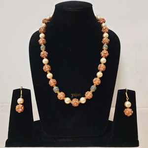 Traditional Stone and <b>Pearl</b> Fine <b>Jewelry</b> <b>Set</b> Includes Necklace and Earrings - Product Image 3
