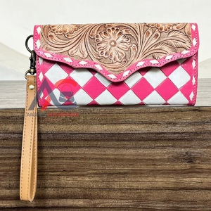 Portefeuille long en cuir de vachette pour femme, avec pochette à main en cuir à motifs floraux roses et à carreaux, fabriqué à la main par des designers, protégé par RFID, 2025 - Product Image 1