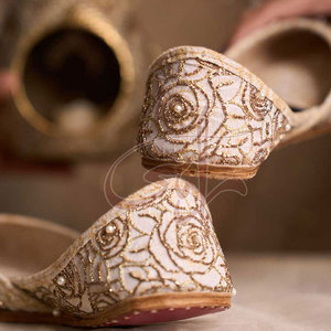 Meilleure qualité, Khussa léger, nouveau design, broderie dorée, semelle extérieure en cuir véritable antidérapante, prix de gros bon marché - Product Image 4