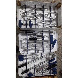 ชุดเครื่องมือผ่าตัดแก้ไขกระดูกสันหลังชุดเครื่องมือผ่าตัดออร์โทพีดิกส์คุณภาพพรีเมียม - Product Image 1