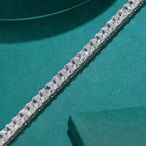 Pulsera de tenis con diamantes de moissanita de 8 pulgadas, plata 925 y acabado en oro de 10 quilates, joyería helada Premium para todos los géneros, atractivo a la moda - Product Image 3