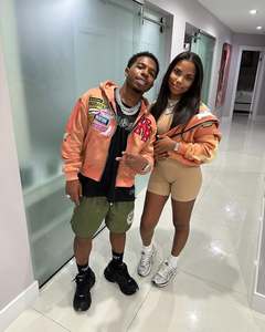 2025 Proveedores de ropa de Pakistán Sudadera con capucha y conjunto corto de algodón Conjuntos de moda para mujer Precio razonable Servicio OEM - Product Image 6