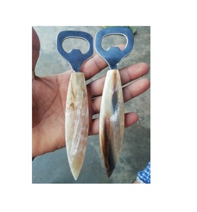 Ensemble de 2 décapsuleurs au design antique fait à la main en corne de buffle avec une qualité extra premium à un coût très abordable - Product Image 1