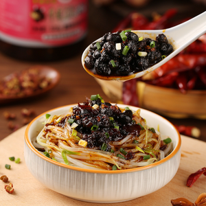 <span class=keywords><strong>Bombe</strong></span> d'Umami : Pâte de Douchi au Bœuf Fermenté |   Sauce aux haricots noirs savoureuse et riche |   Huile de piment au goût de viande vieillie traditionnelle du Guizhou, vente en gros - Product Image 4