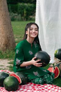 Lehenga Choli tendance pour filles, tenue de fête formelle, fantaisie, 100% acrylique, protection solaire pour les mariages, les festivals et les anniversaires - Product Image 6