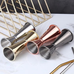 Vente en gros Outil pour barmans en acier inoxydable Cuivre Argent Double bar Mesure Cocktail Jigger - Product Image 4