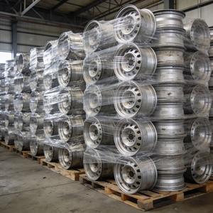 Déchets de jantes en alliage d'aluminium 99% Jantes automobiles pour la réutilisation de l'aluminium - Product Image 1