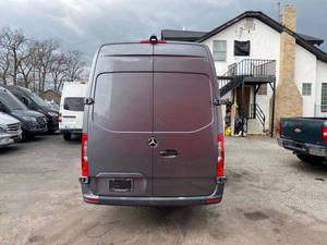 Envío Inmediato: Sprinter 2024 4x2 4500 WB Diésel Turbo Automático Techo Alto Carga Extendida Grado Industrial DIY OEM/ODM Personalizable - Product Image 6