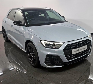 2025 seminuevo Audi A1 Sportback 30 TFSI Black Edition S-Tronic Automatic Hatchback izquierda derecha usado coche LHD/RHD vehículo - Product Image 1