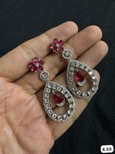 Pendiente indio de diseño exclusivo ligero con diamante americano para mujer, para fiesta, fiesta de moda para mujer - Product Image 2