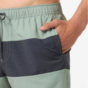 Shorts de surf pour hommes avec logo personnalisé sur le devant, 100% polyester, taille mi-haute, tricotés, séchage rapide, shorts de plage et de sport, vente en gros - Product Image 6