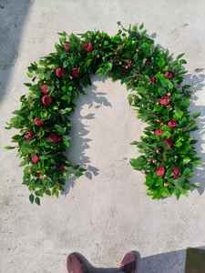 Arco Floral Navideño de Lujo con Campanas de Metal Ghunghroo, Decoración Flexible para Puerta, Fondo de Cumpleaños, Escaleras, Ventanas, Eventos y Hogar - Product Image 3