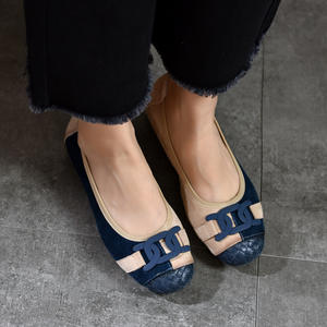 รองเท้าแตะหนังสำหรับผู้หญิง, รองเท้าส้นเตี้ยสำหรับใส่ไปงานปาร์ตี้ตอนเย็นและสำนักงานลำลอง - Product Image 3