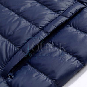 เสื้อแจ็กเก็ตทรงพองแขนยาวสำหรับผู้ใหญ่ขนาดใหญ่พิเศษใส่สบายโลโก้ด้านหน้าคอตั้งฤดูใบไม้ผลิสำหรับผู้ชายกันน้ำผลิตในปากีสถาน - Product Image 5