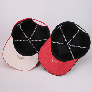 Logo de broderie personnalisé de haute qualité en daim 5 panneaux casquettes de baseball de sport à bord incurvé doublé de satin - Product Image 5