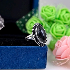 Joyería de piedras preciosas de topacio blanco para mujer, anillo de estilo bohemio de plata, joyería de plata de ley 925, anillo hecho a mano de tendencia, Regalo para mamá - Product Image 3