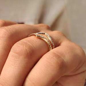 Handmade Fine Jewelry Round VS Clarity Diamond Enhancer V Shaped <b>Wedding</b> Band with <b>Cushion</b> Cut Gemstone <b>Rings</b> Inlaid Setting - Product Image 5