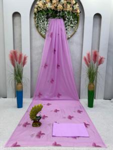 Magnifique Saree Prêt à Porter de Designer avec Volants et Patchs travaillés - Product Image 4