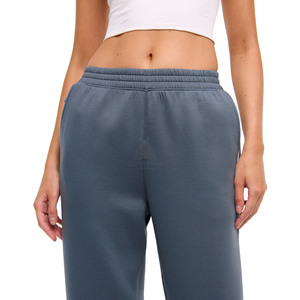 Pantalon de survêtement pour femme, nouvelle collection, personnalisable (couleurs, logo, taille), élégant, en molleton de coton biologique de haute qualité, coupe large, avec cordon de serrage - Product Image 4