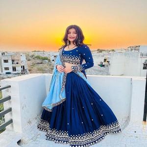 Top Qualité Tendance Georgette Lehenga Choli Séquence et Broderie Travail Avec Dupatta Inde Exporte Qualité À Vendre - Product Image 1