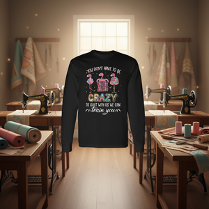 Camiseta de manga larga No te tienes que ser loco para coser con nosotros Podemos formarte Diseño de flamenco - Product Image 3